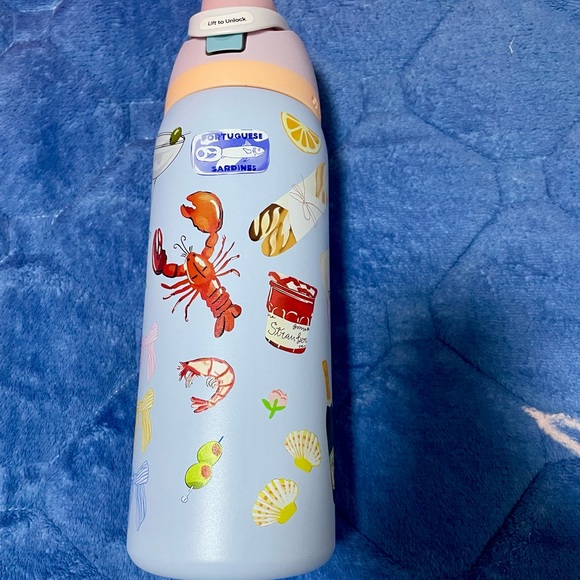 Owala Blue Insulated Water Bottle with Built-in Straw - Picture 2 of 6